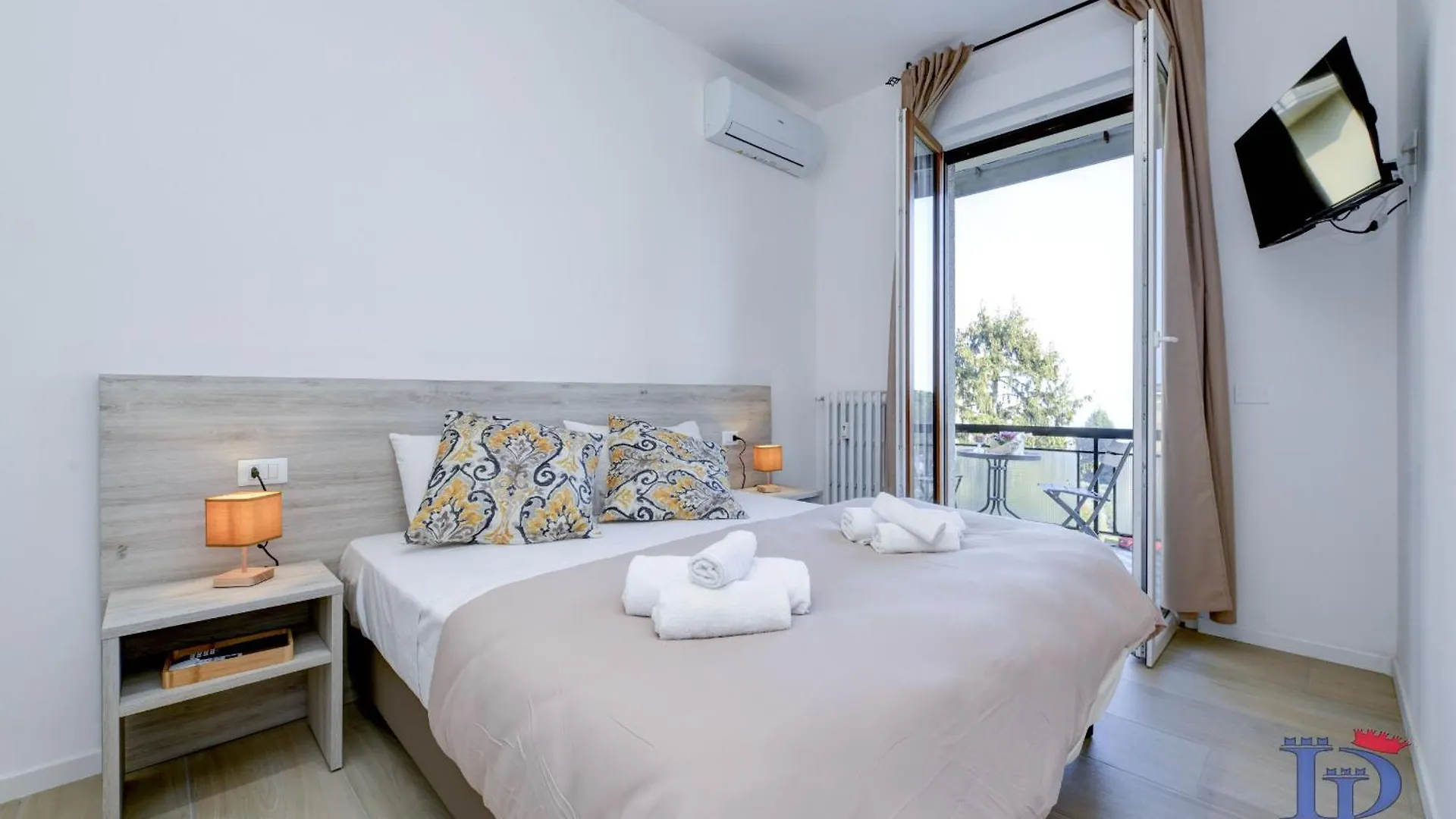 Desenzanoloft Official Partner Marriott Homes & Villas - Elegance Apartment デセンツァーノ・デル・ガルダ