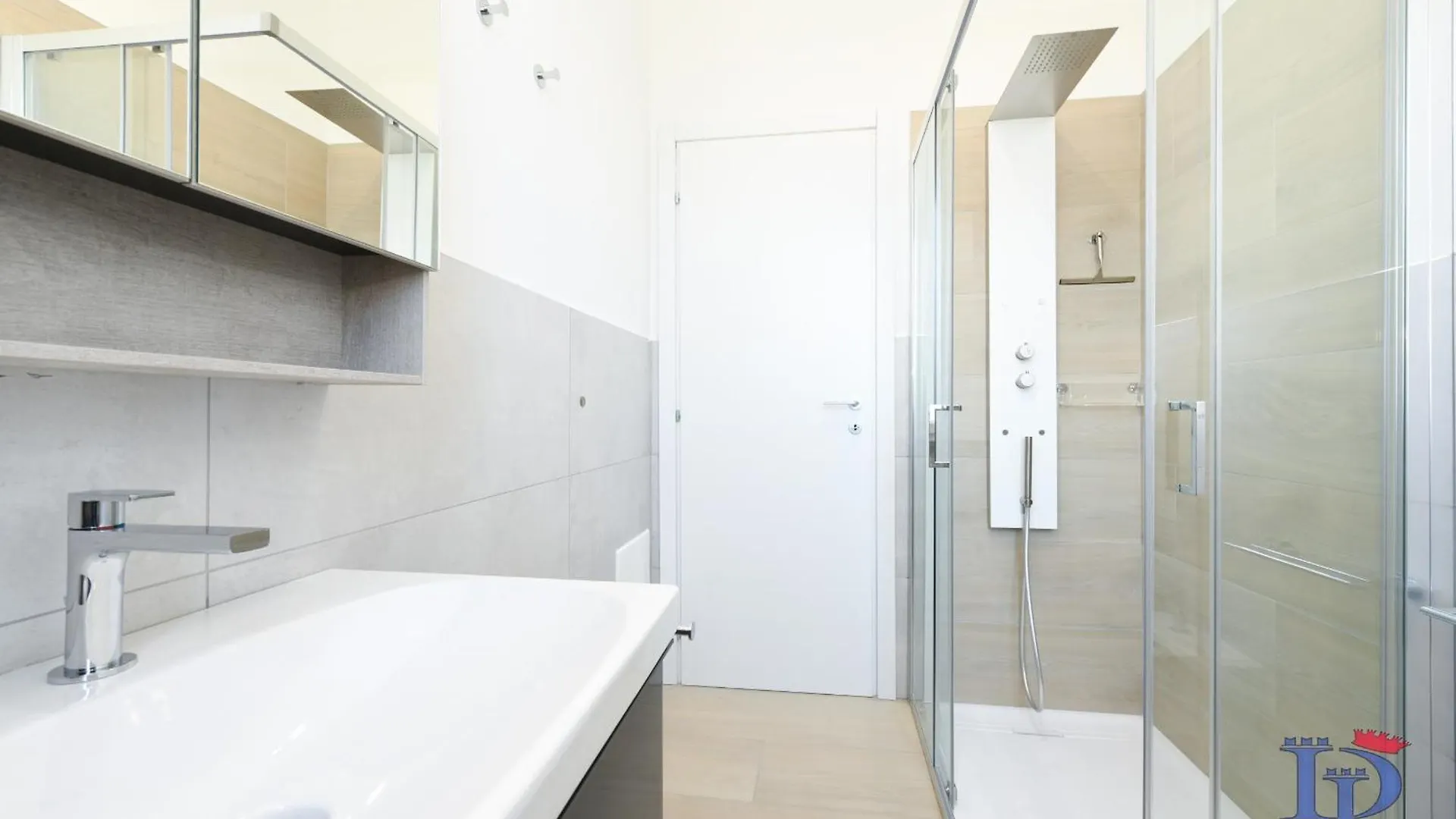 Desenzanoloft Official Partner Marriott Homes & Villas - Elegance Apartment デセンツァーノ・デル・ガルダ